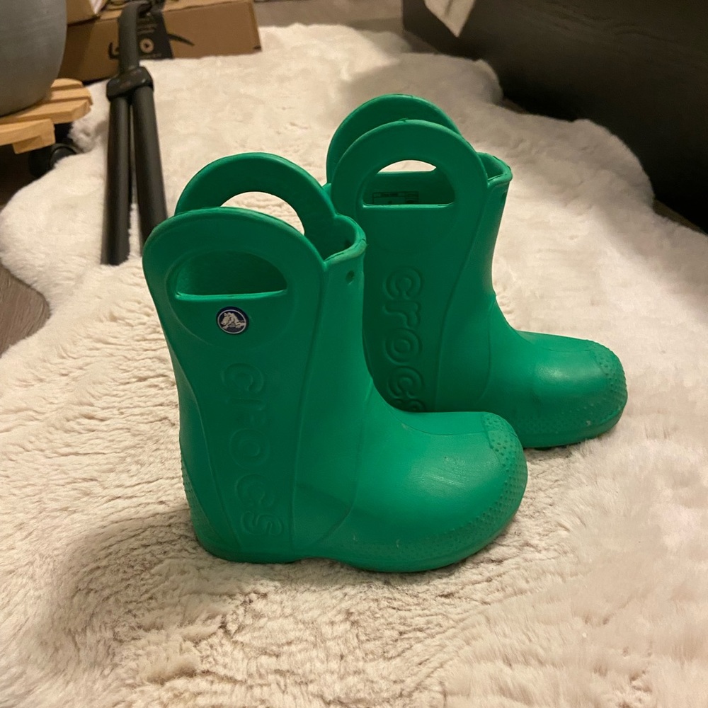 Rain boot